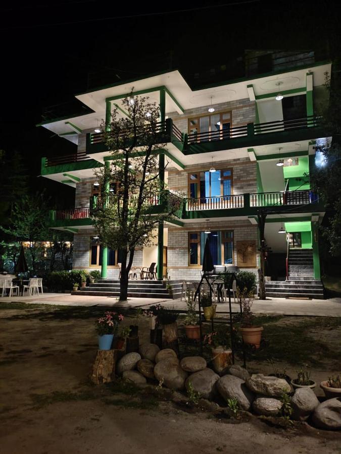 Hotel The Royal Orchard Kasol Exterior foto