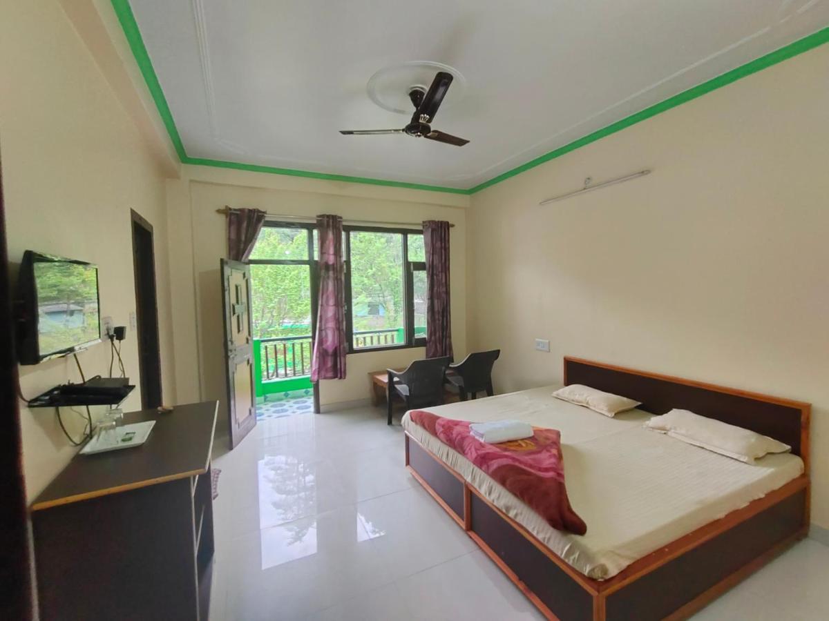 Hotel The Royal Orchard Kasol Exterior foto